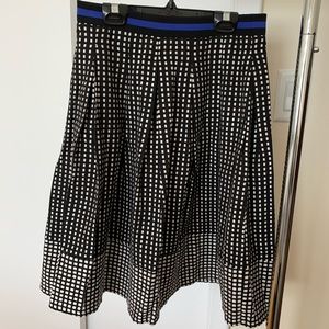 -Black and white skirt